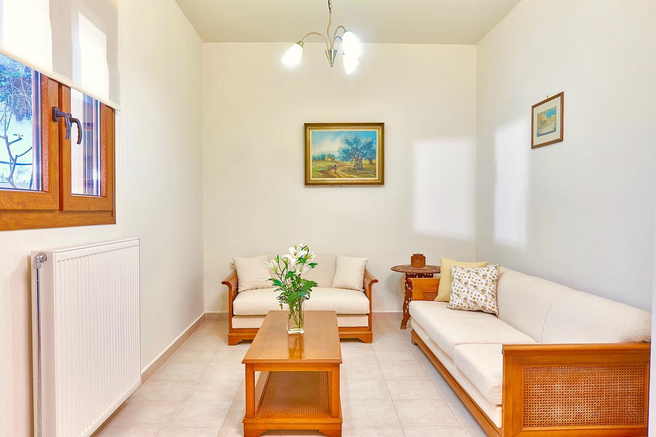 Villa Karteros Heraklion  ภายนอก รูปภาพ